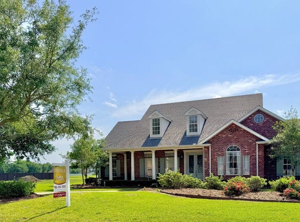 600 Techeview Drive, Berwick, LA 70342