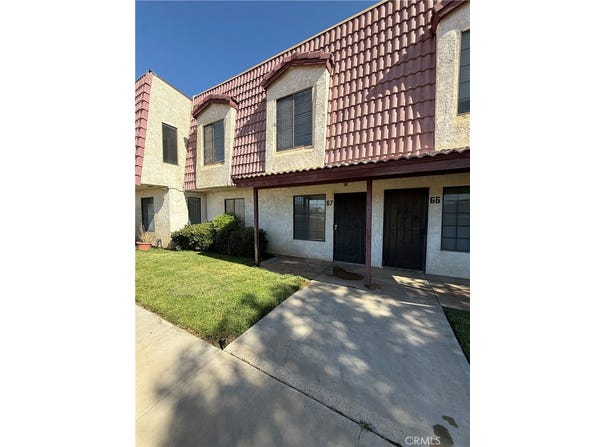2260 E ave Q4, Palmdale, CA 93550