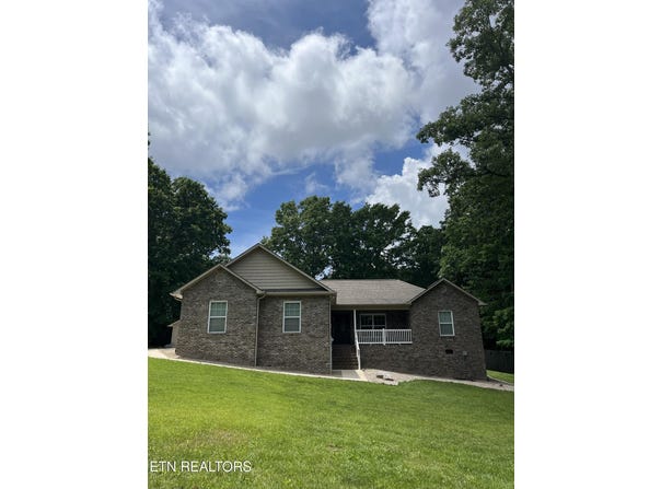 62 Cardinal Loop, Crossville, TN 38555