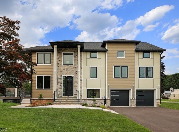 141 Lund Ave, Edison Twp., NJ 08820-2120