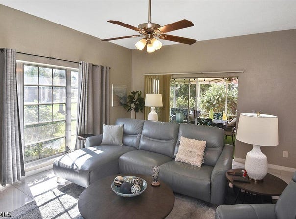4 Park Lane Circle, Lehigh Acres, FL 33936
