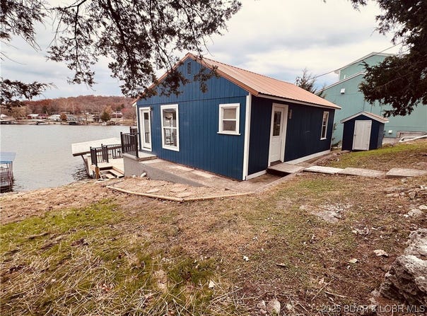 9 Point Plaza, Edwards, MO 65326
