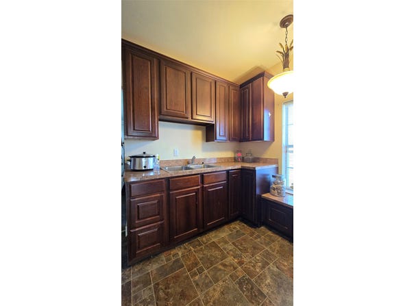 204 W Crossmain, Milford, TX 76670