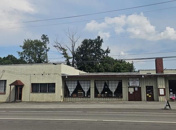 2617 Hwy 2565, Louisa, KY 41230