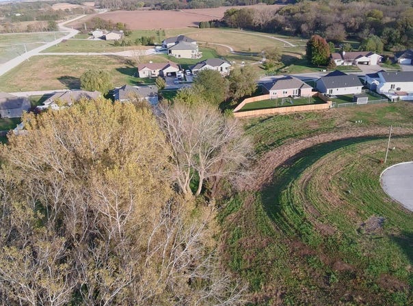 420 Evergreen Circle, Bennet, NE 68317