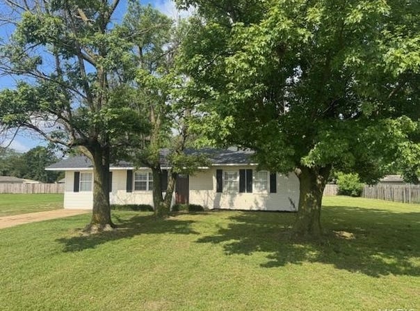 39665 Bernard Road, Malden, MO 63863