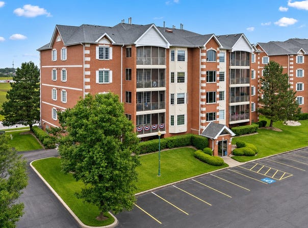 7920 Trinity Circle, Tinley Park, IL 60487