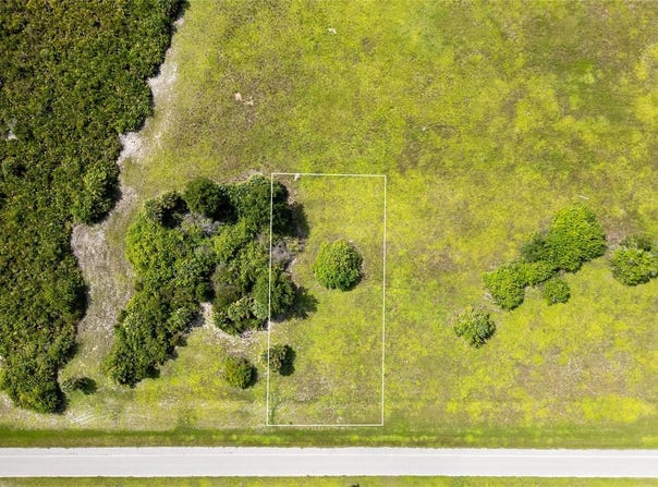 313 INGRAM Boulevard, ROTONDA WEST, FL 33947
