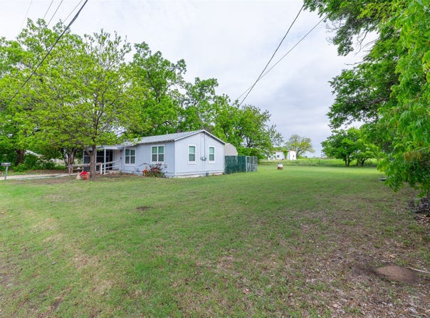 810 State Street, Winters, TX 79567