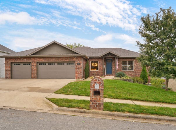 824 Gold Rush Avenue, Nixa, MO 65714