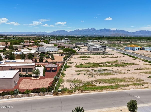1105 Sandy Beach Road, Las Cruces, NM 88005