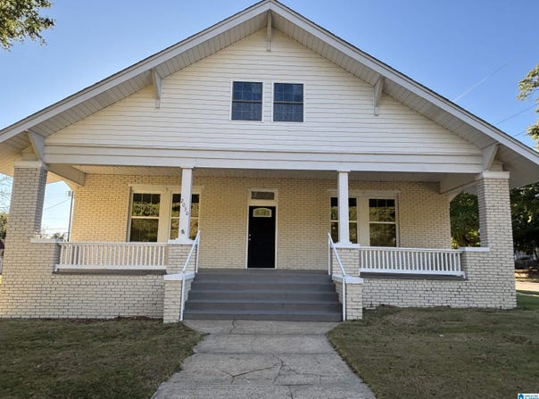 2030 LEIGHTON AVENUE, ANNISTON, AL 36207