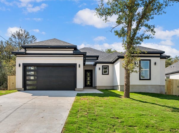 125 Hilea Ct, Bastrop, TX 78602