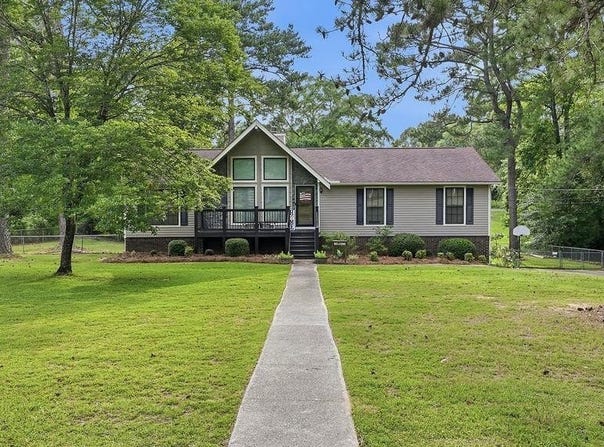 111 CAMILLE CIRCLE, CLANTON, AL 35045