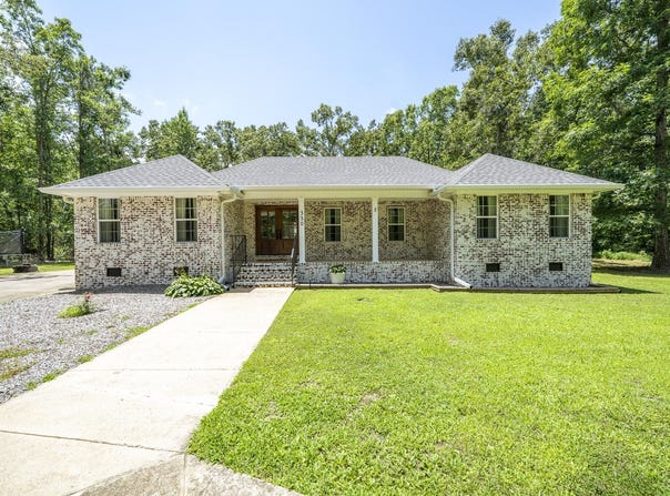 330 ROBIN HOOD Loop, Savannah, TN 38372