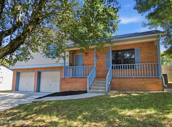 8979 Heathercrest Drive, Powell, TN 37849