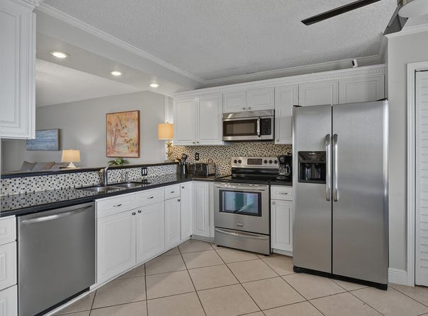 275 Palm Avenue, Jupiter, FL 33477
