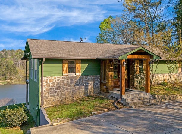 243 PINE RIDGE ROAD, BESSEMER, AL 35023