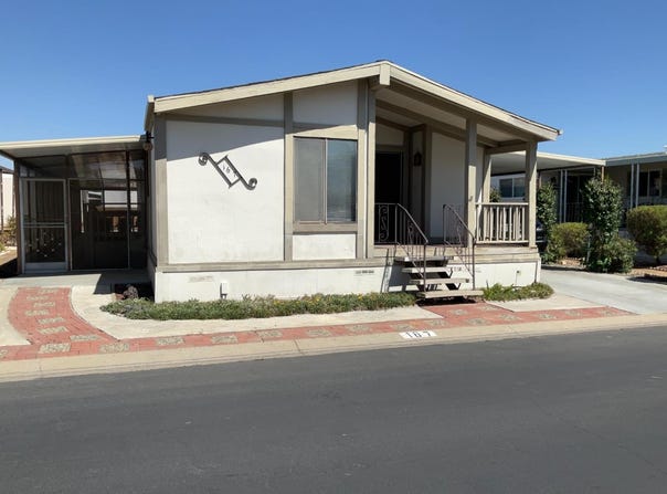1001 Sylmar Avenue, Clovis, CA 93612