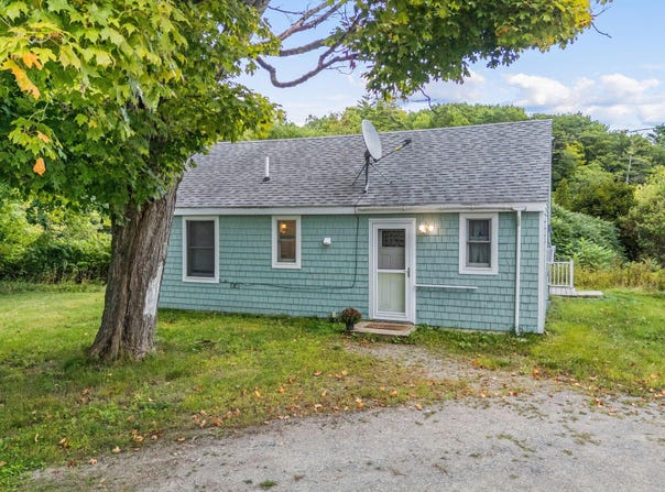 32-36 Main Road S, Frankfort, ME 04438