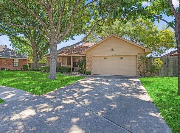 1508 Greenwood, Schertz, TX 78154