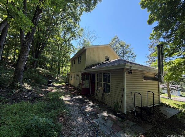 34 Upper Hillman Road, Warwick, NY 10990