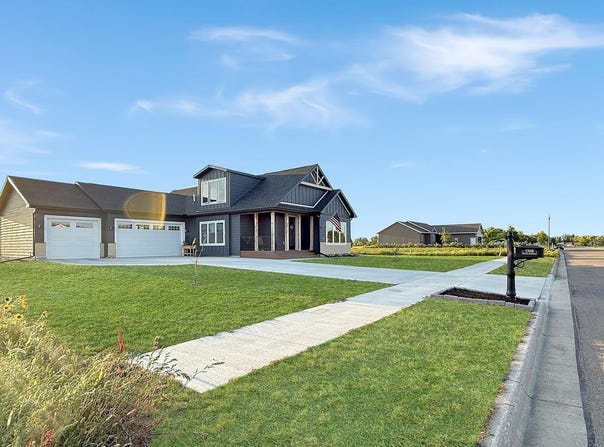1508 Ellis Avenue, Marshall, MN 56258