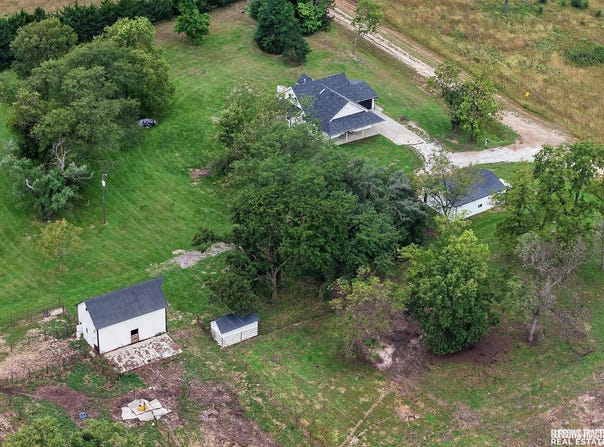 61691 733 Road, Sterling, NE 68443