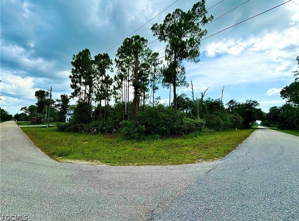 4106 E 21st Street, Alva, FL 33920