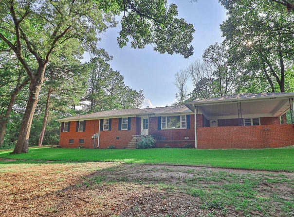2711 Wood Street, Jonesboro, AR 72401