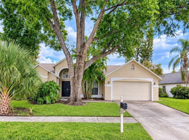 1912 ELK SPRING Drive, BRANDON, FL 33511