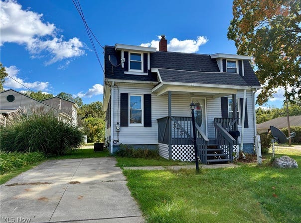 375 Pauline, Akron, OH 44312