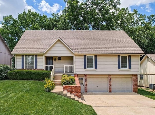 10560 Noland Road, Overland Park, KS 66215