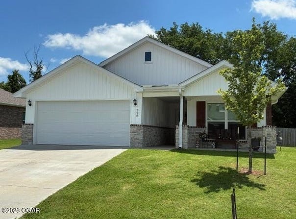 328 E Greystone Square, Webb City, MO 64870