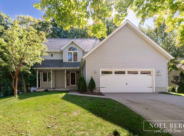 16216 Terrace Road, Spring Lake, MI 49456