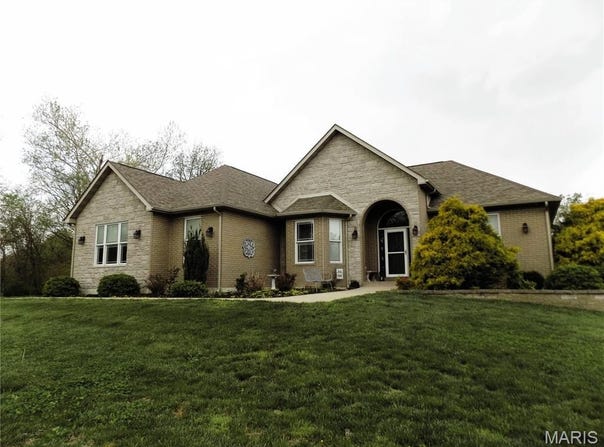 1011 Carriage Lane, Rolla, MO 65401