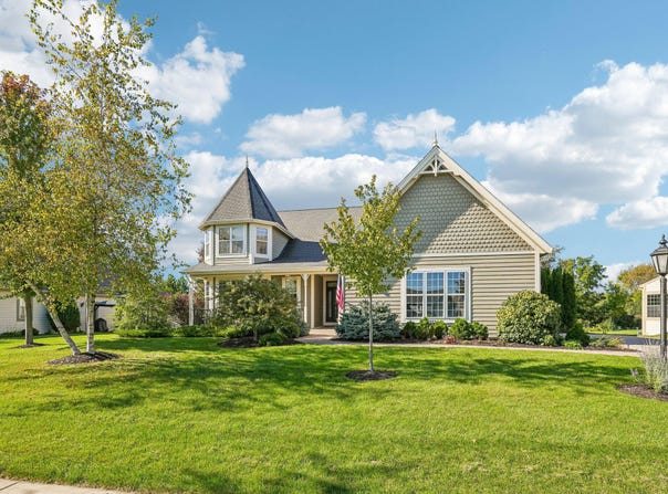 443 Minors Dr, Mukwonago, WI 53149