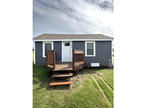 709 S Niagara Street, Maquoketa, IA 52060
