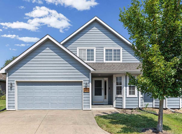 2402 E 27th Terrace, Lawrence, KS 66046