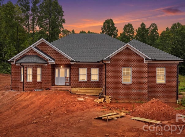 3242 Cornwell Drive, Morganton, NC 28655