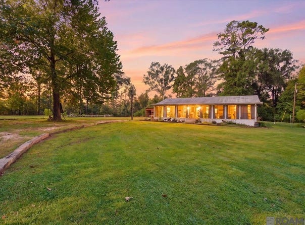 37283 Gene Hughes Rd, Walker, LA 70785