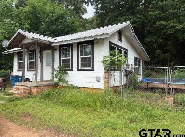 411 & 413 N Tyler, Big Sandy, TX 75755