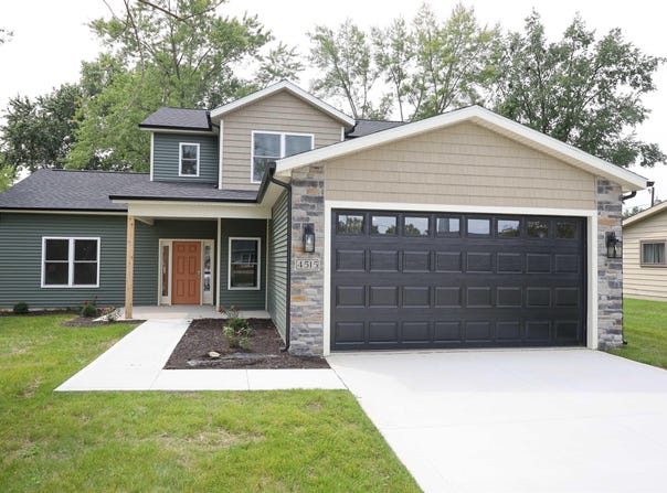 4515 Hartford Drive, Fort Wayne, IN 46835-4209