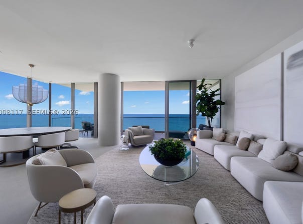 2000 S Ocean Dr, Hallandale Beach, FL 33009