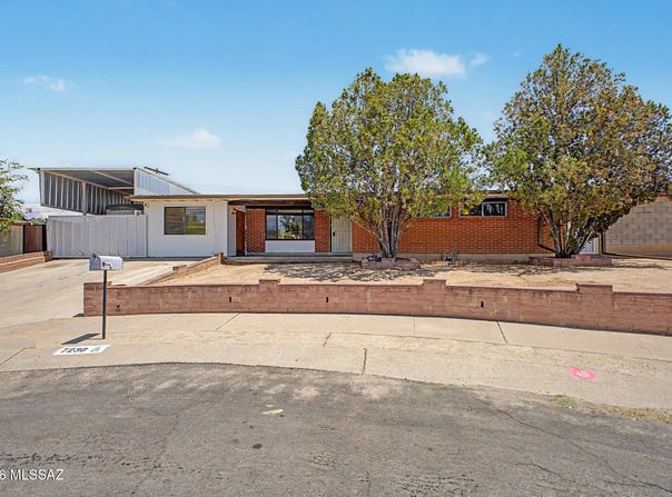 7230 E Pierce Place, Tucson, AZ 85710