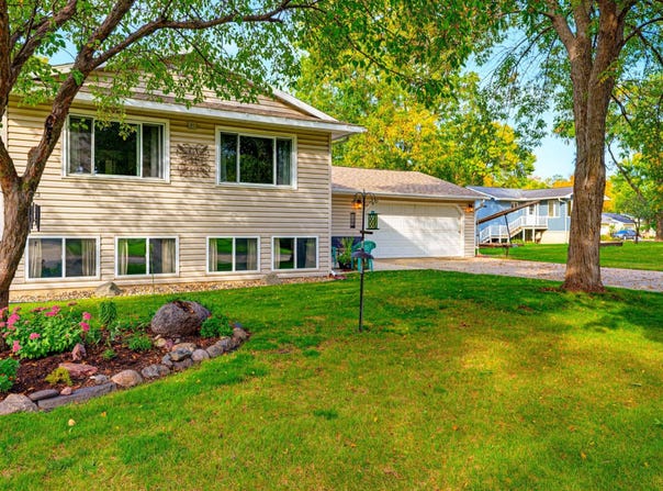 115 E Nelson Street, Litchfield, MN 55355