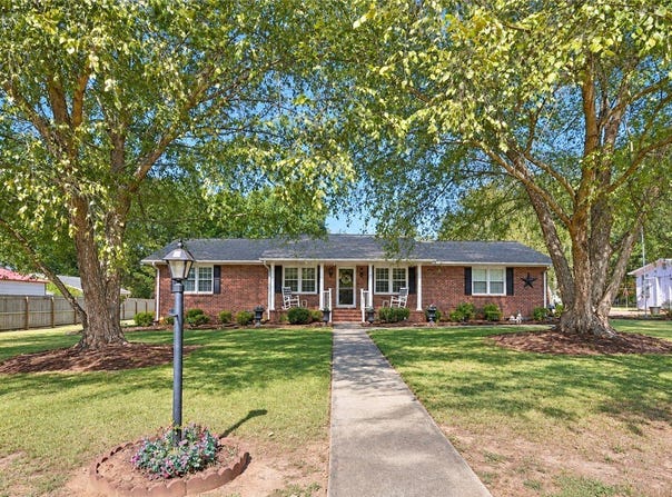 813 Ivy Circle, Anderson, SC 29621