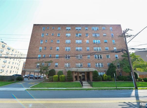 25 Jefferson Street, Hackensack, NJ 07601