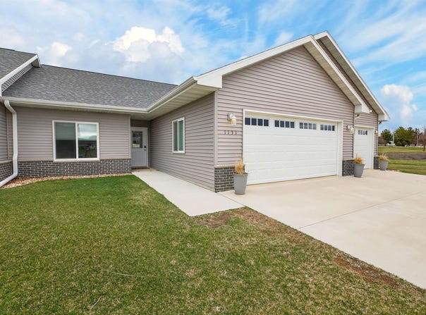 1131 Lozmar Lane, Shell Rock, IA 50670