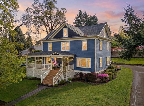 336 HILL St, Silverton, OR 97381